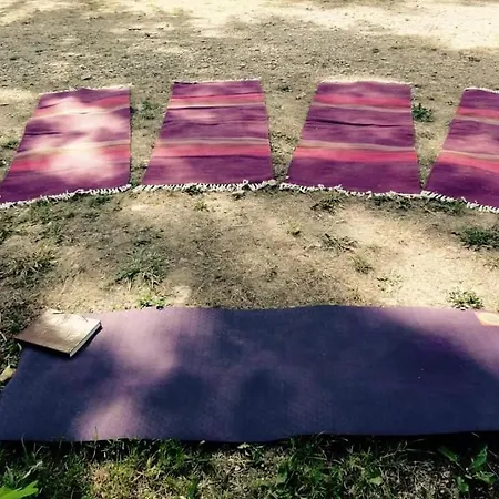 לינה וארוחת בוקר Dolce Farnetta En-suite Spa & Yoga 3*