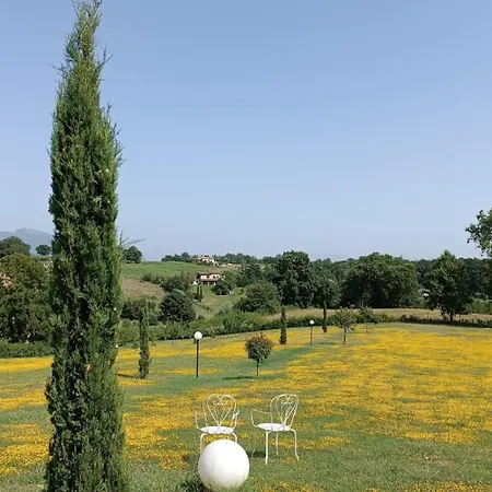 Dolce Farnetta En-suite & Yoga Montecastrilli