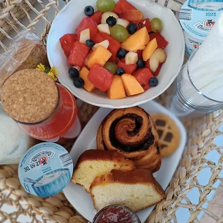 לינה וארוחת בוקר Dolce Farnetta En-suite Spa & Yoga 3*