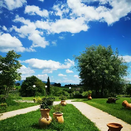 Dolce Farnetta En-suite Spa & Yoga לינה וארוחת בוקר