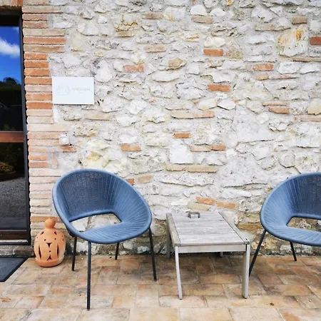 Dolce Farnetta En-suite & Yoga Montecastrilli