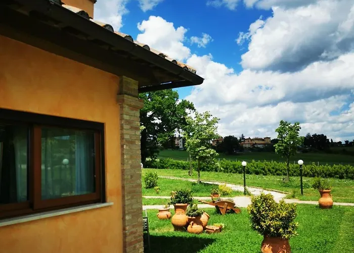 Dolce Farnetta En-suite Spa & Yoga Montecastrilli