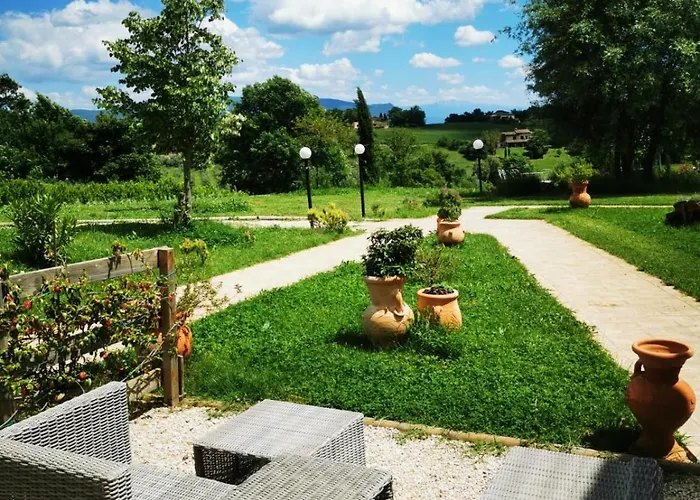 Alojamento de Acomodação e Pequeno-almoço Dolce Farnetta En-suite Spa & Yoga