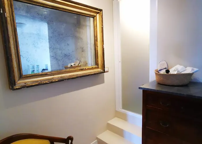 Alojamento de Acomodação e Pequeno-almoço Dolce Farnetta En-suite Spa & Yoga 3*